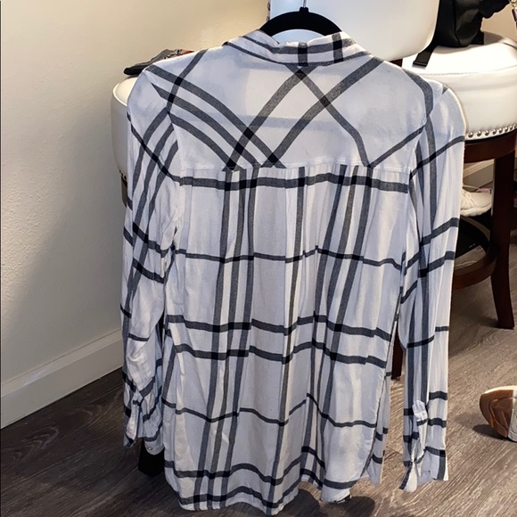 〰️Old Navy Relaxed Soft Wash Classic Shirt - Picture 4 of 5